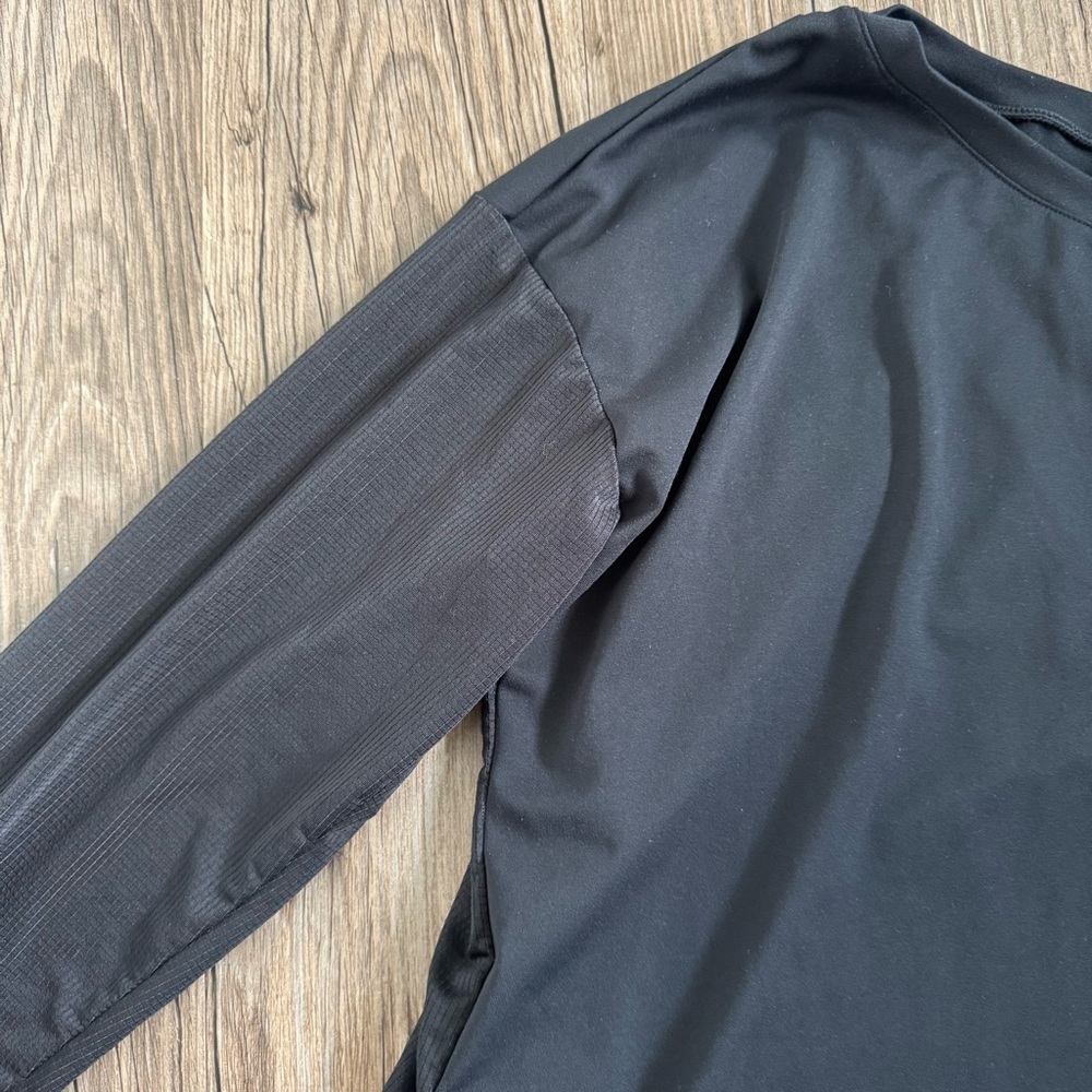 Fabletics Cashel Long-Sleeve Cinched Back Top Large - Picture 3 of 5